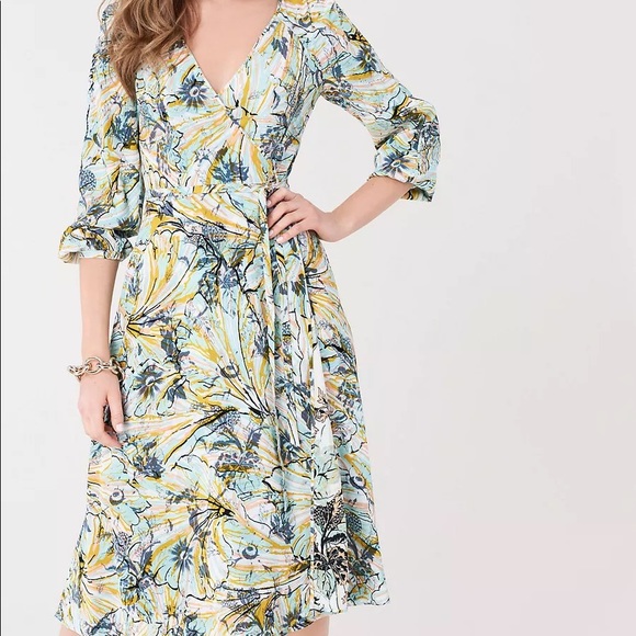 DVF Evelyn Reversible Crepe Midi Wrap Dress - Picture 2 of 6